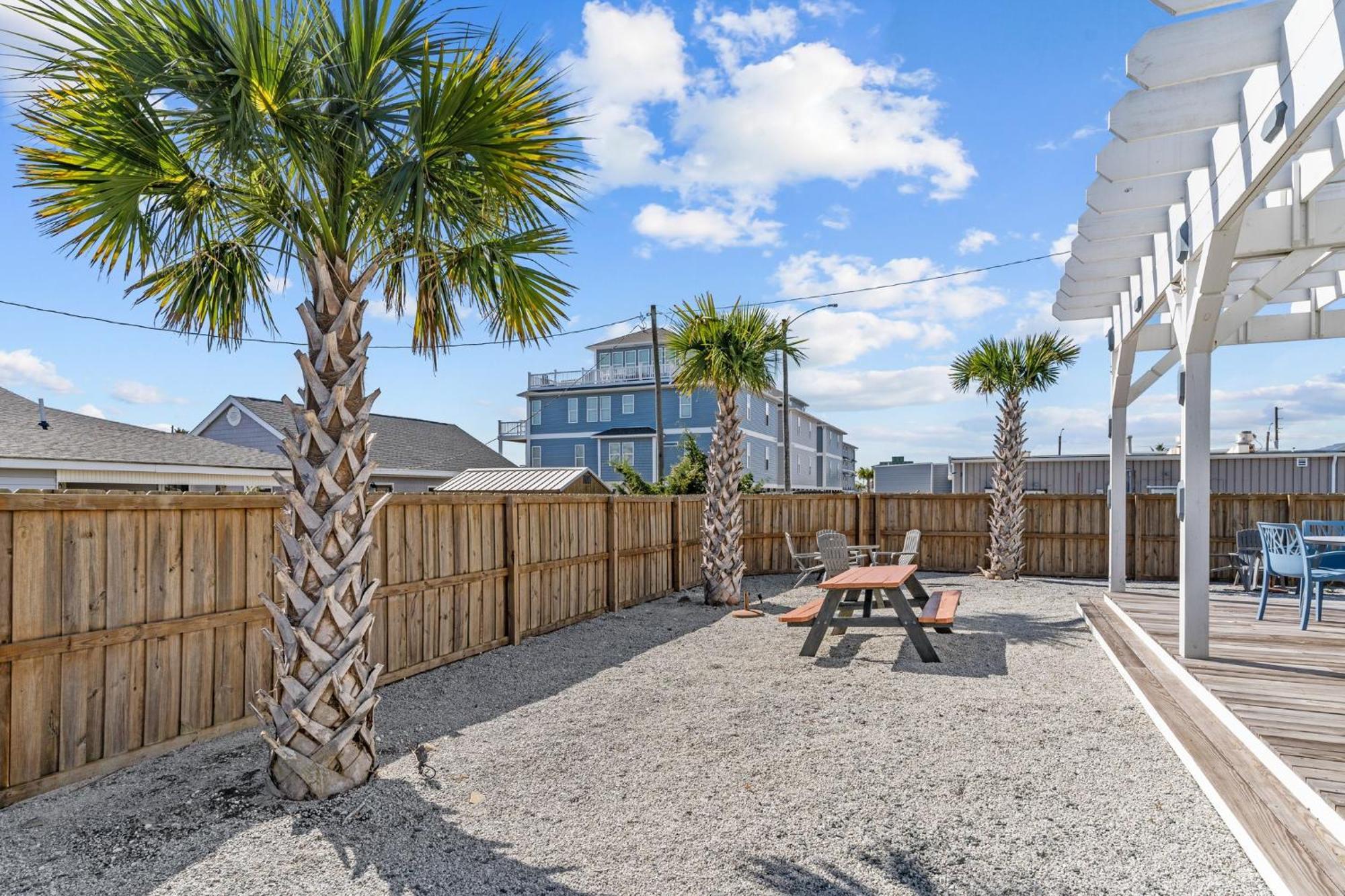 Loggerhead Inn And Suites Surf City Buitenkant foto