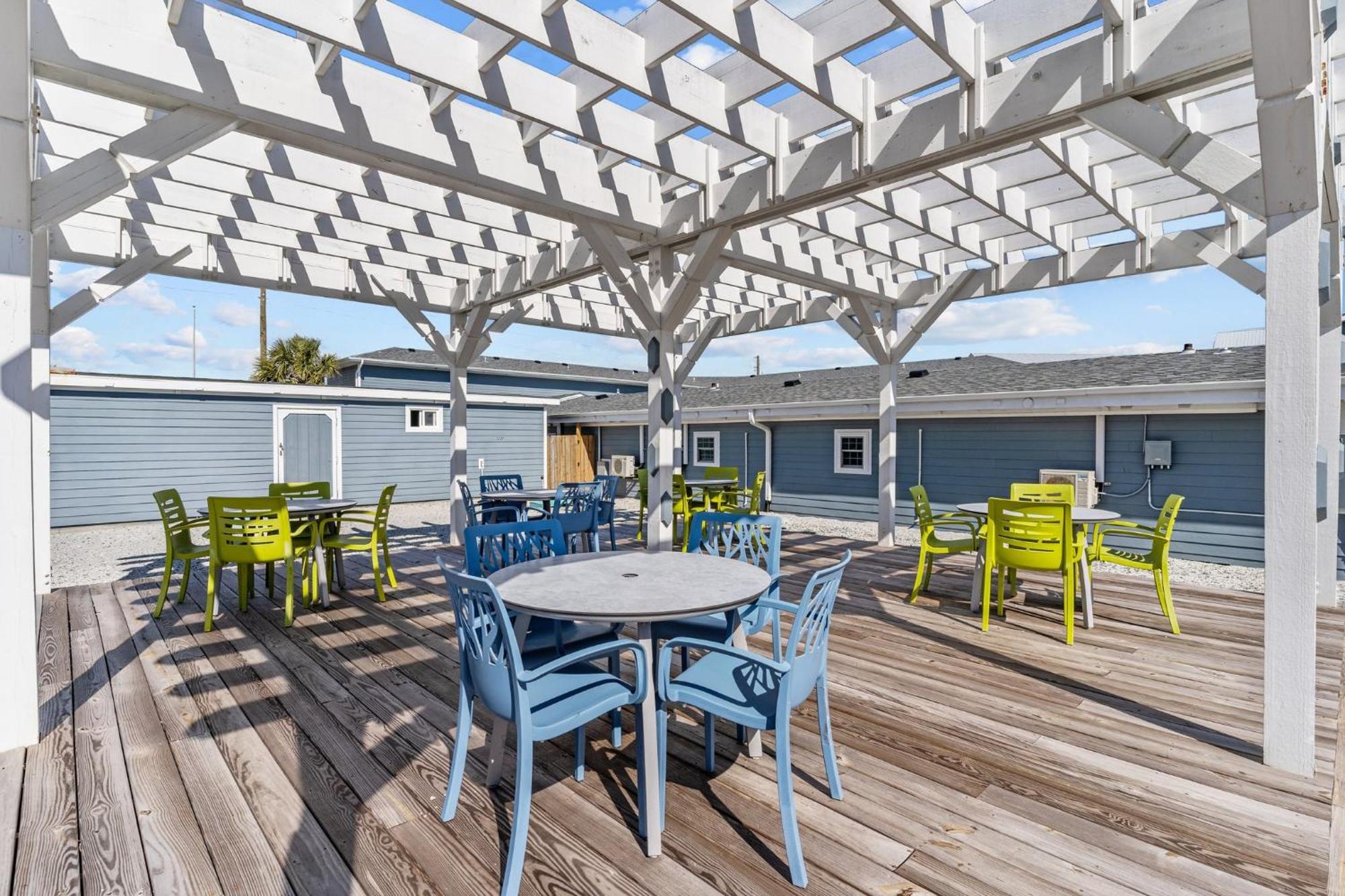 Loggerhead Inn And Suites Surf City Buitenkant foto